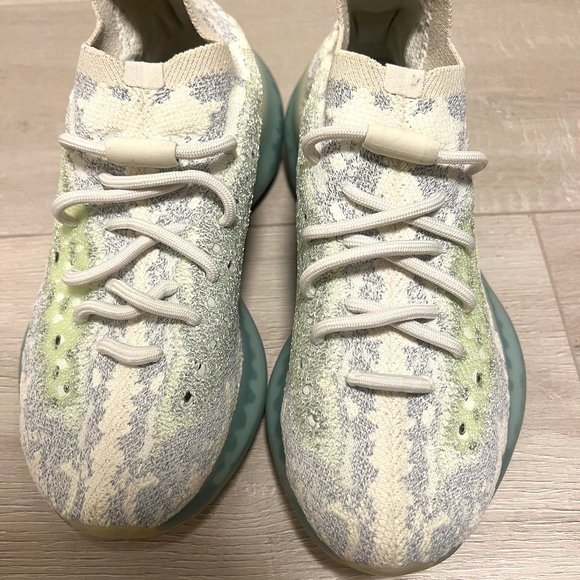 Brand new Yeezy boost 380 Alien Blue - Picture 1 of 6